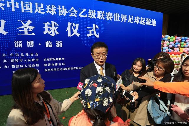 组图：世界杯-克罗地亚备战1/16决赛 莫德里奇一脸轻松